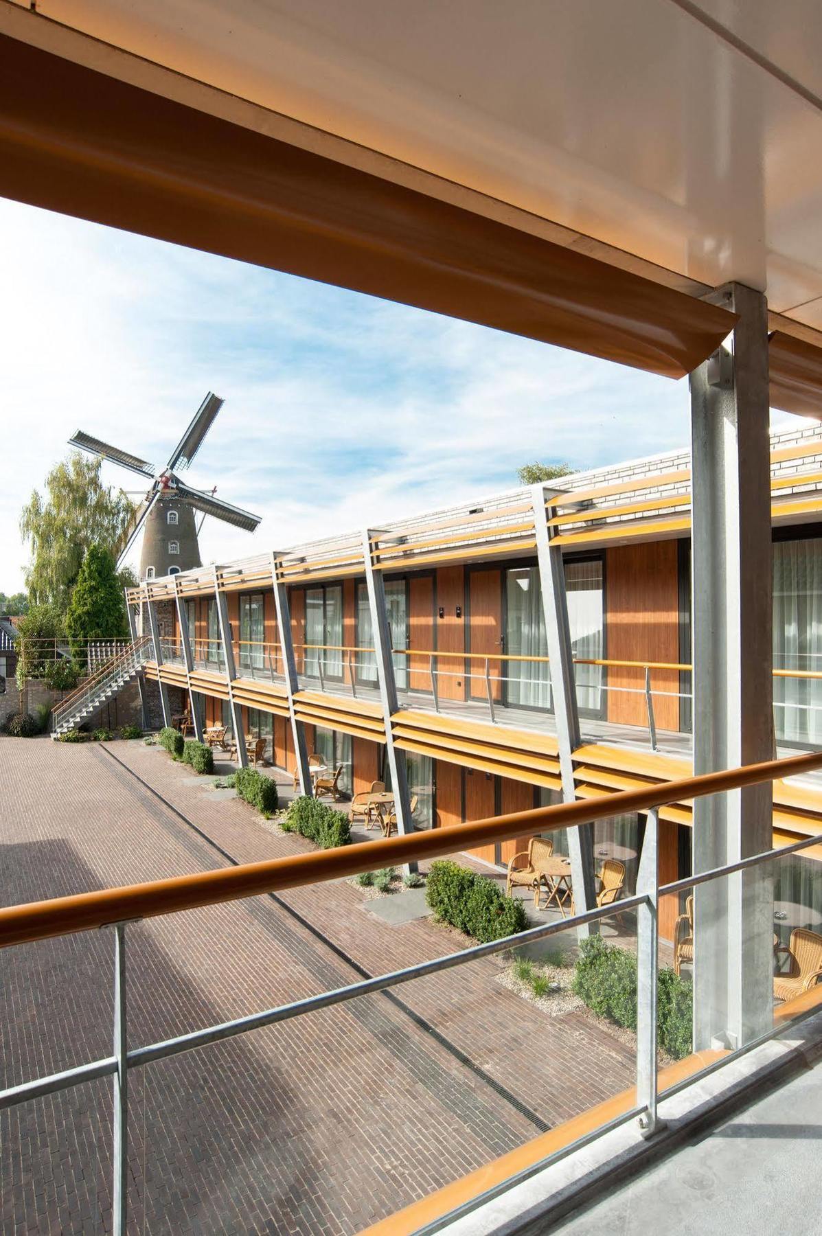 De Twee Linden Hotel Beneden-Leeuwen ภายนอก รูปภาพ