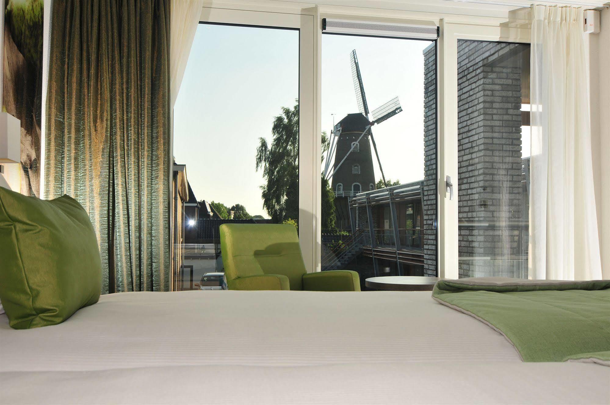 De Twee Linden Hotel Beneden-Leeuwen ภายนอก รูปภาพ